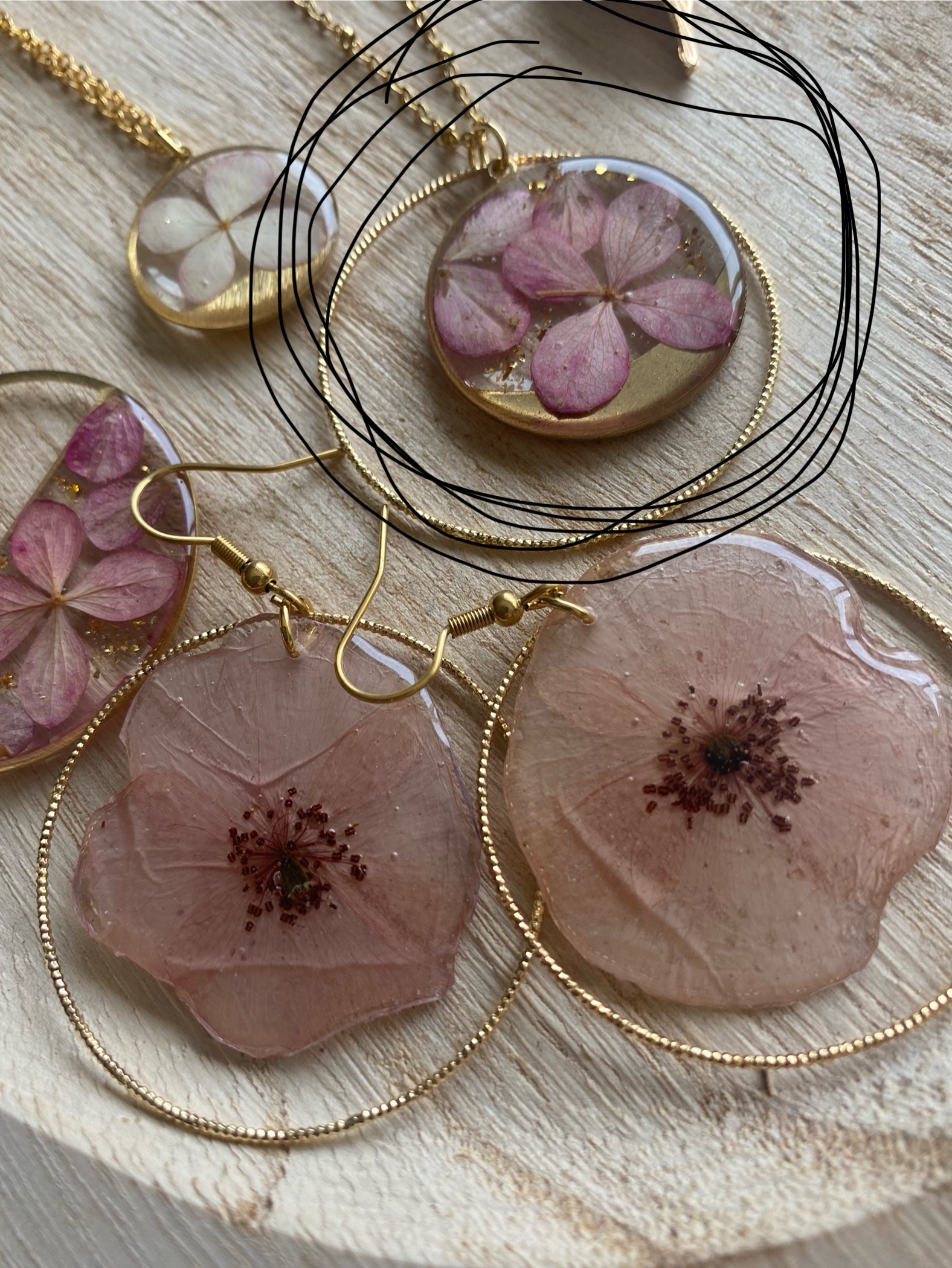 BA81CB20-D766-406E-90C2-4B7932AAF4BE