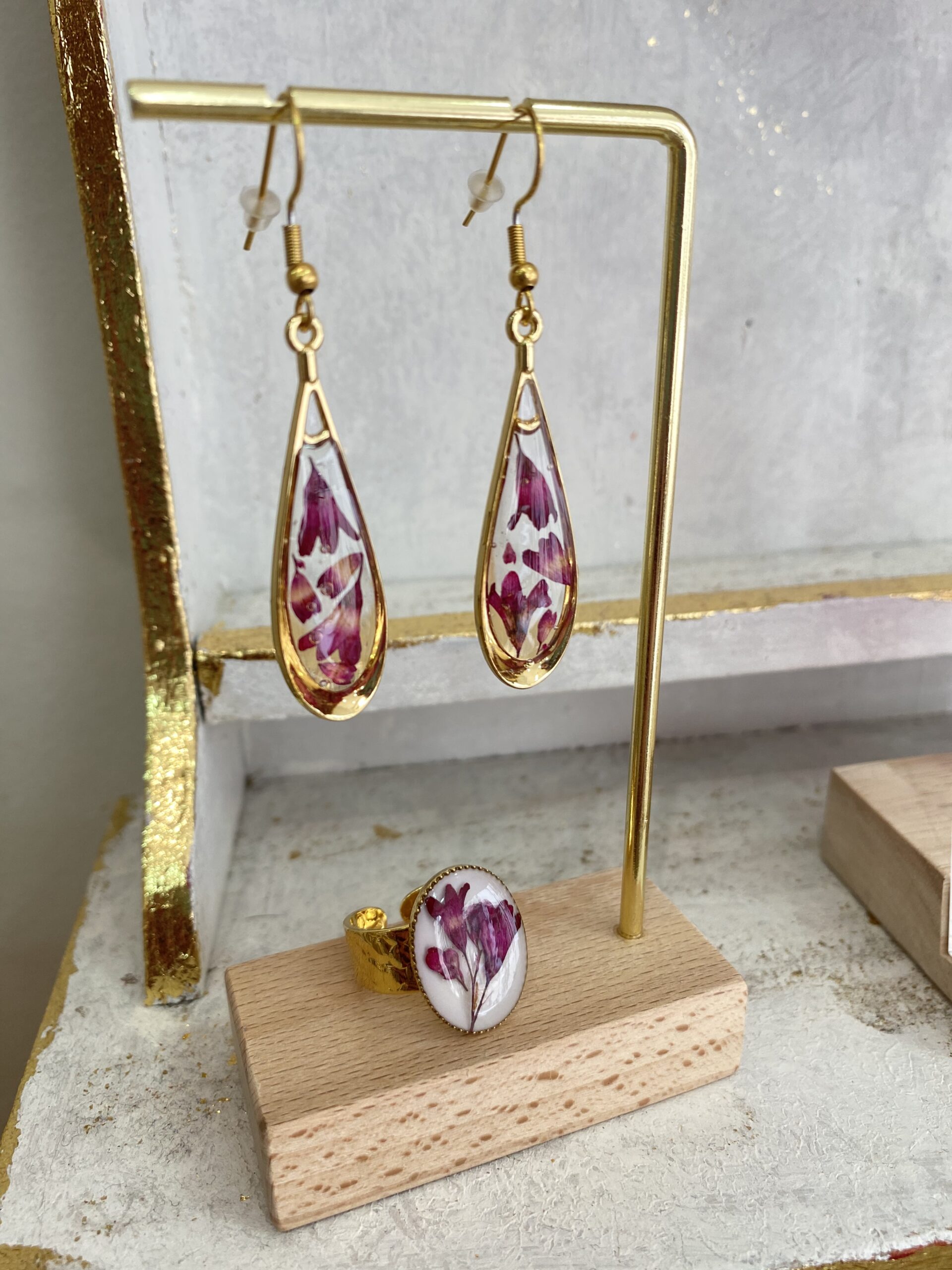 06D2F21F-2CD9-42A2-B4C3-B970E3167EEB